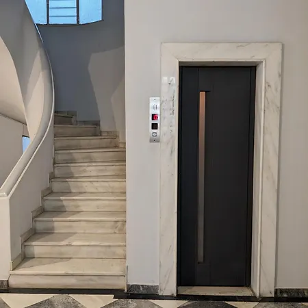 Athenian Charm, Two-bedroom Flat * Athens